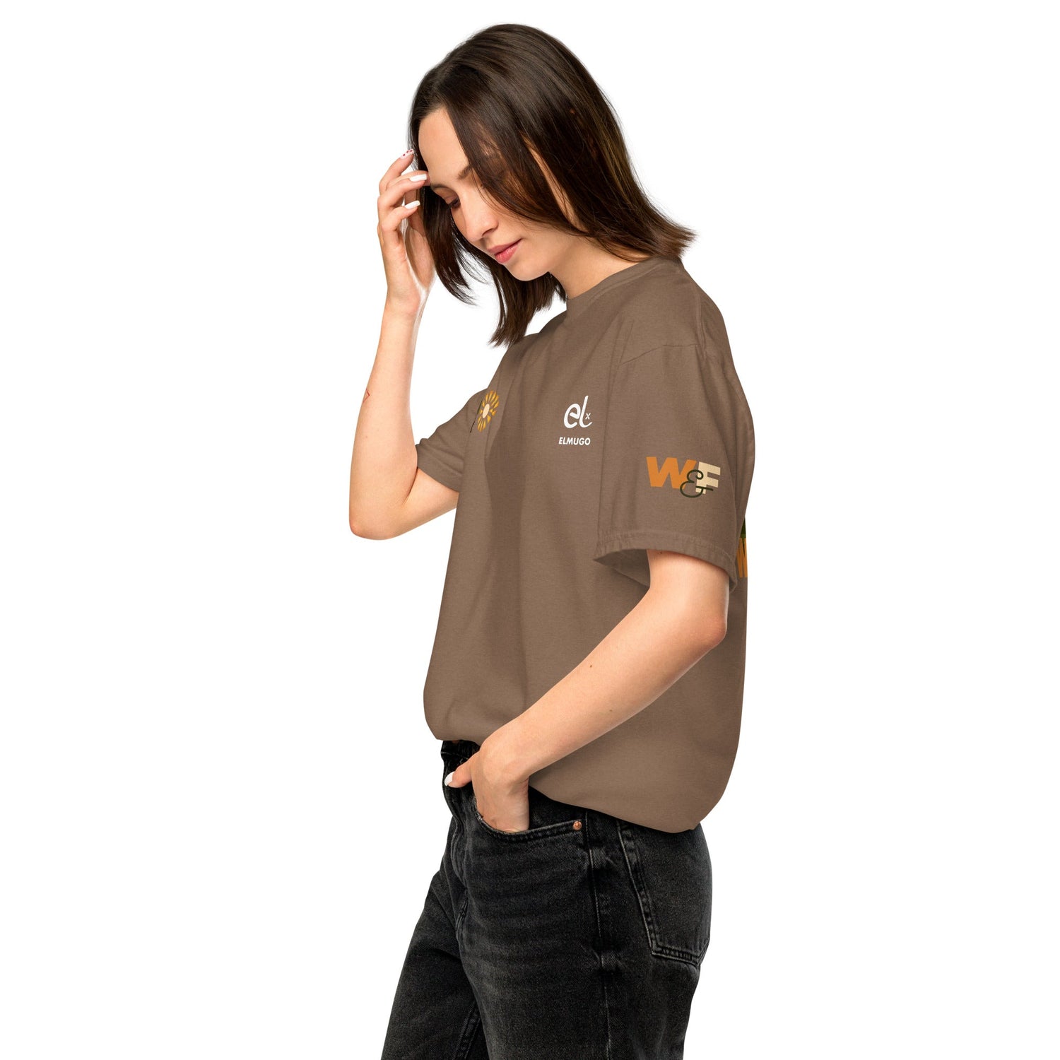 Roaming Giant Tee - Elephant Graphic T-Shirt - ELMUGO