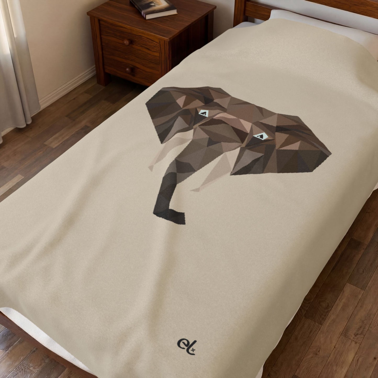 Savannah Geometry Plush Blanket Beige - Geometric Wildlife Throw - ELMUGO