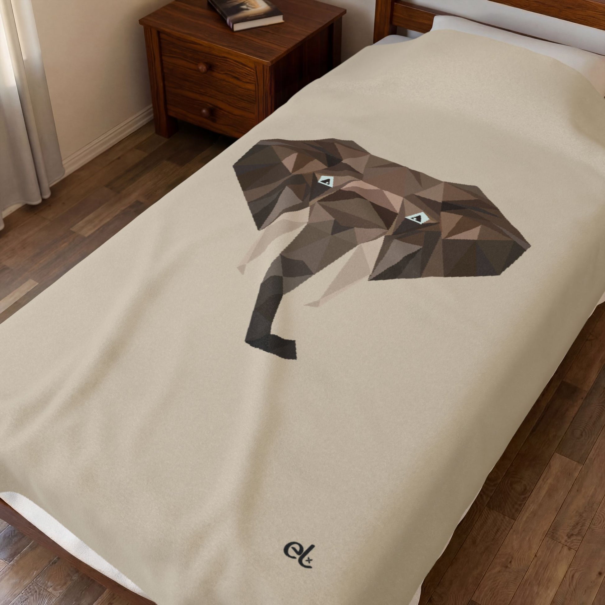 Savannah Geometry Plush Blanket Beige - Geometric Wildlife Throw - ELMUGO