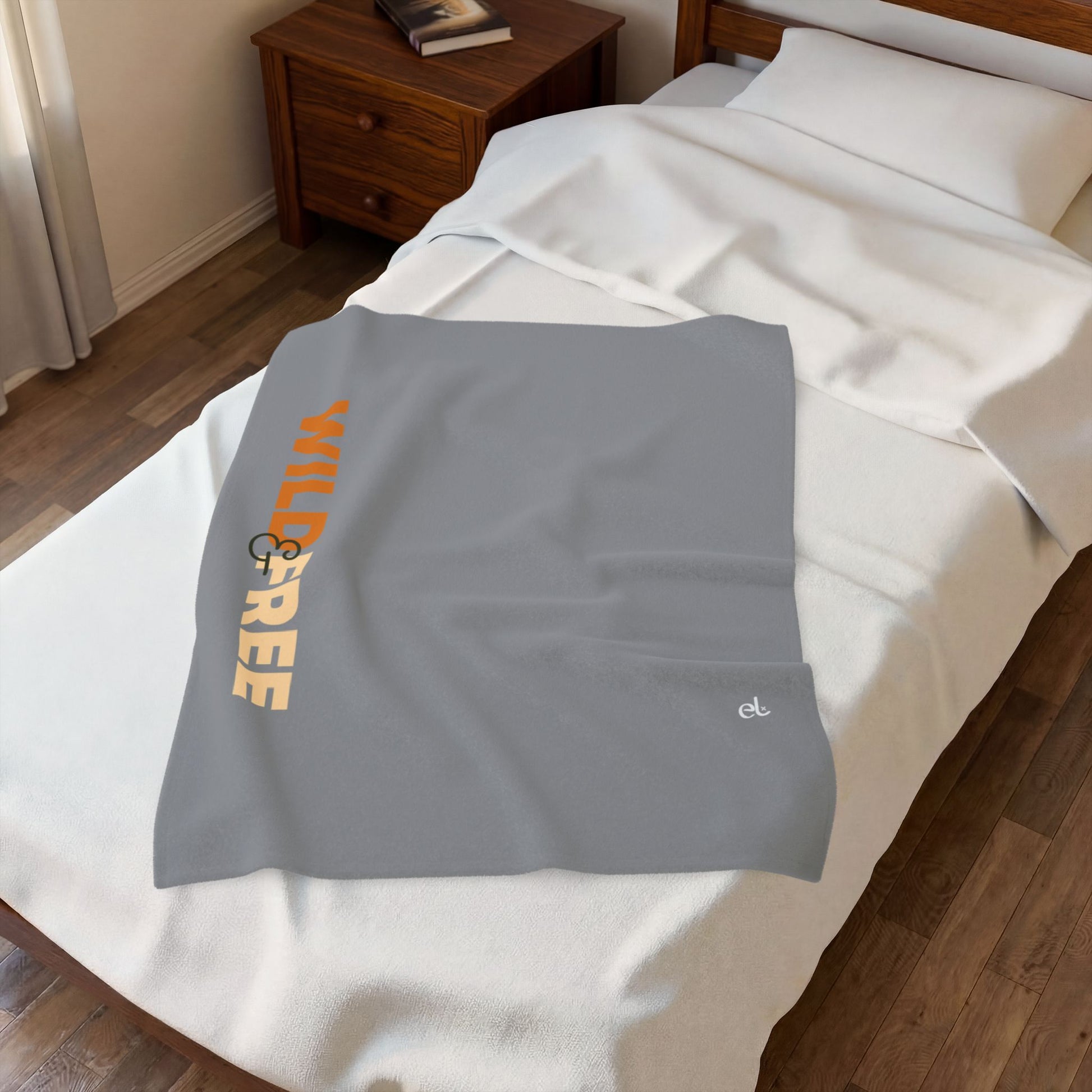 Wild & Free Plush Blanket Grey - Safari Wildlife Throw Blanket - ELMUGO